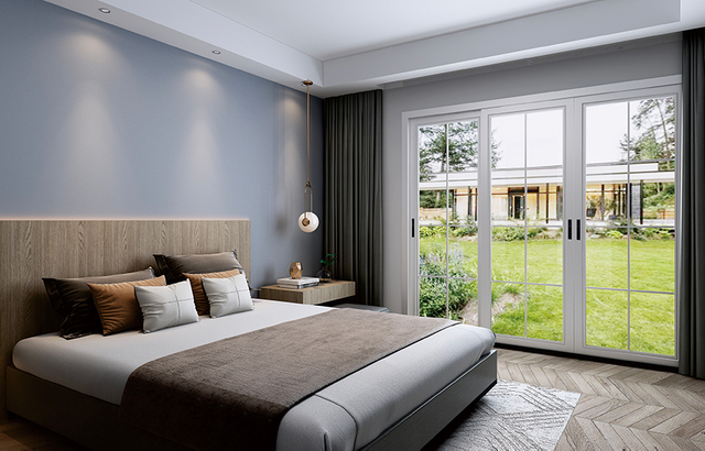 Витрина на двери коттеджа