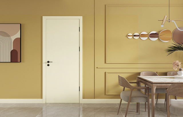 Витрина на двери коттеджа