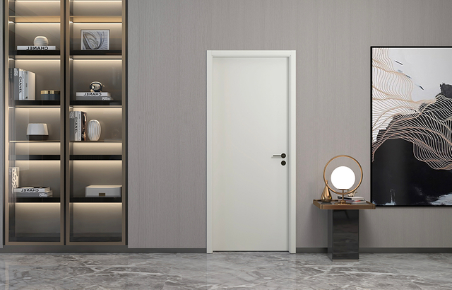 Витрина на двери коттеджа